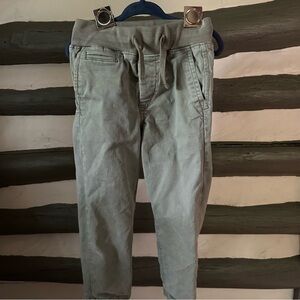 Gap kids green khaki pant! 4Y